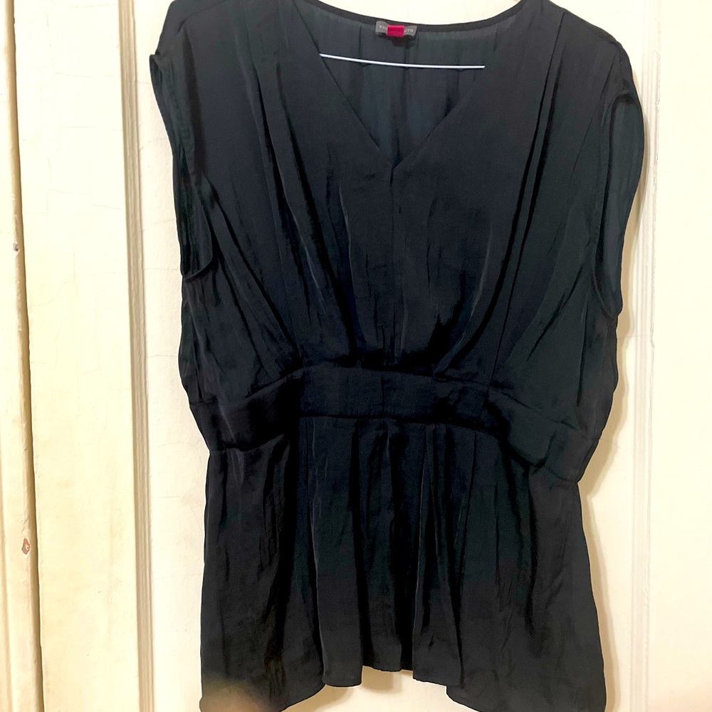 Vince camuto top